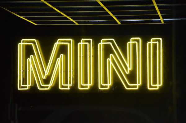 corporate_sign/neon